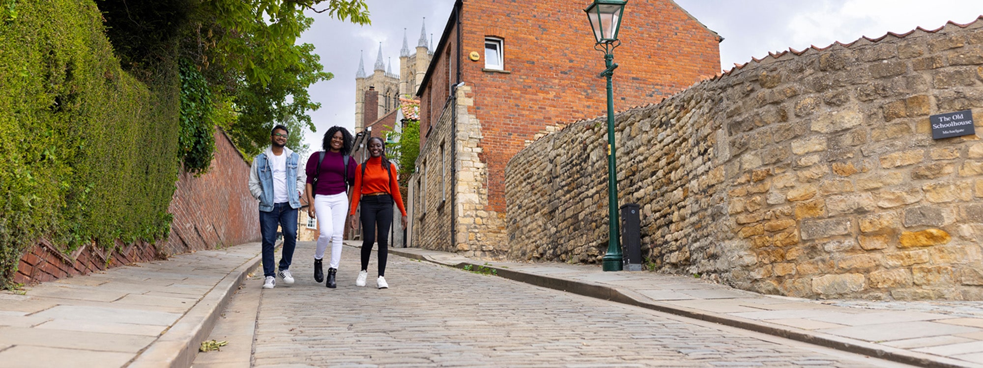 Students walking through Lincoln